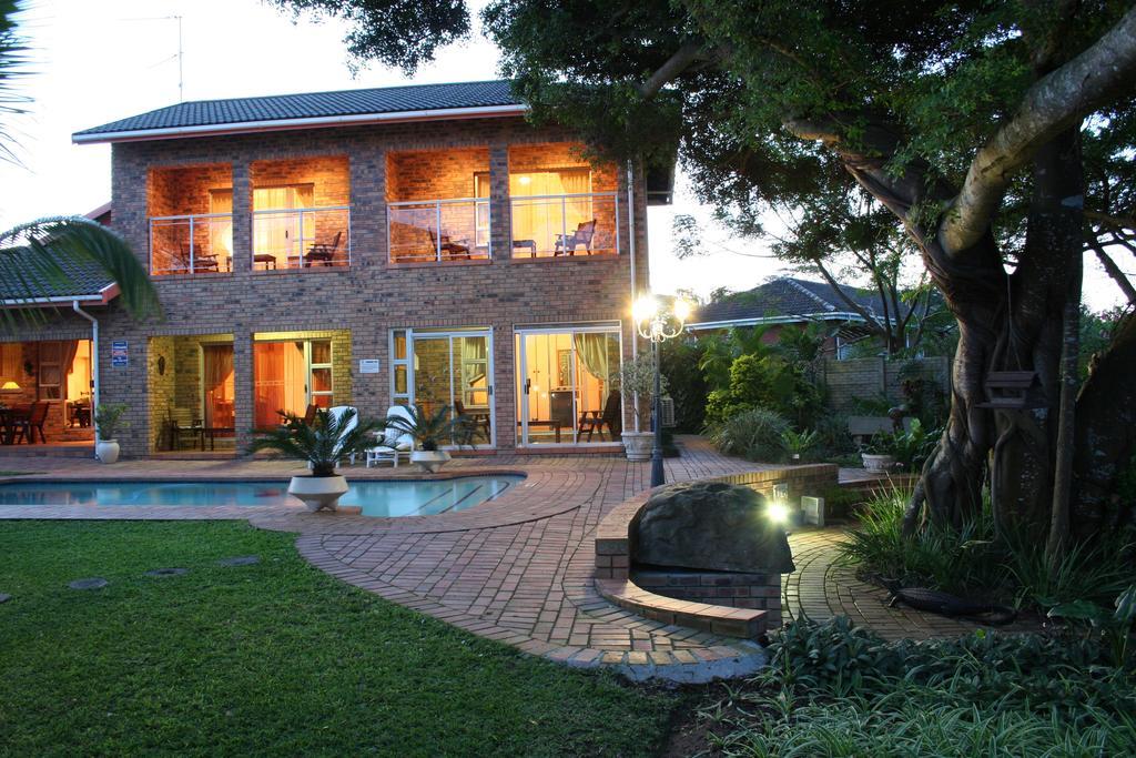 Duneside Guest House Richards Bay Exterior foto