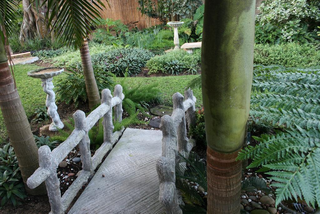 Duneside Guest House Richards Bay Exterior foto